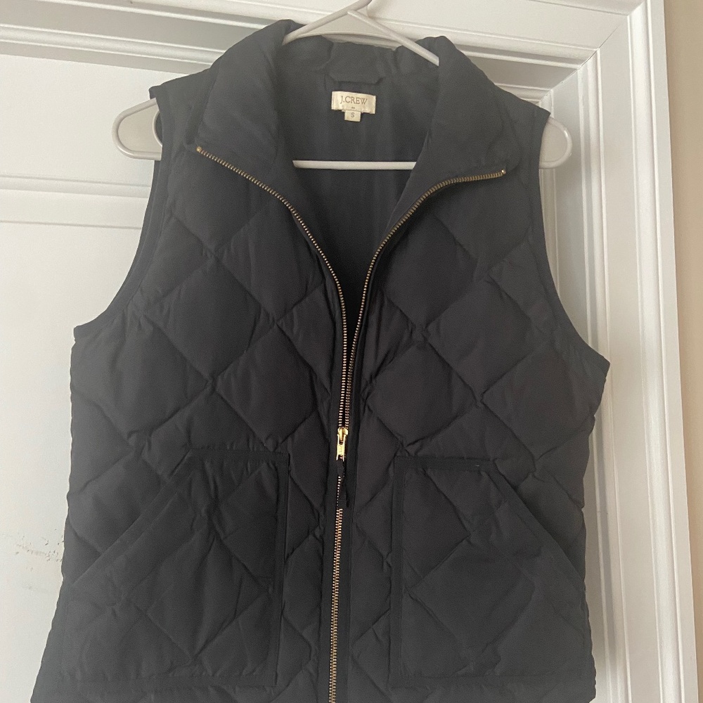 J Crew puffer vest - Picture 1 of 2